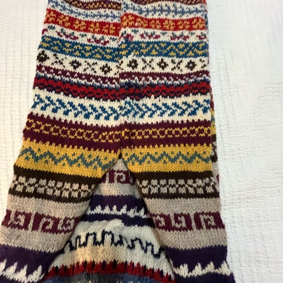 Colorful Fair Isle Patterned Knitted Sweater %100 wool - Picture 6 of 10